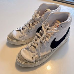Used Men’s Nike Blazers. Size 10.